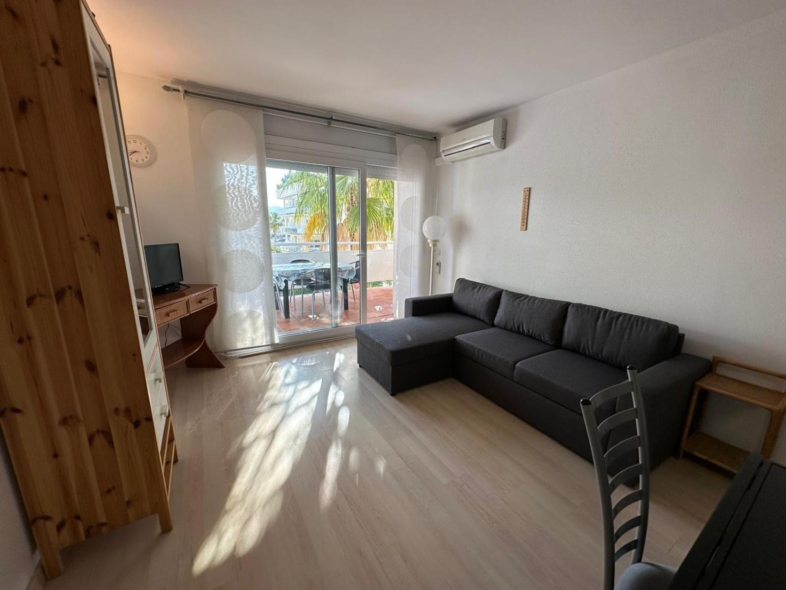 Apartamento Bonito piso en Roses con piscina y parking Exterior foto
